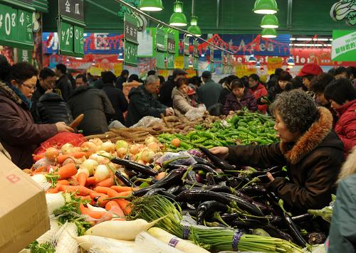 商务部：蔬菜、猪肉批发价格止涨回落